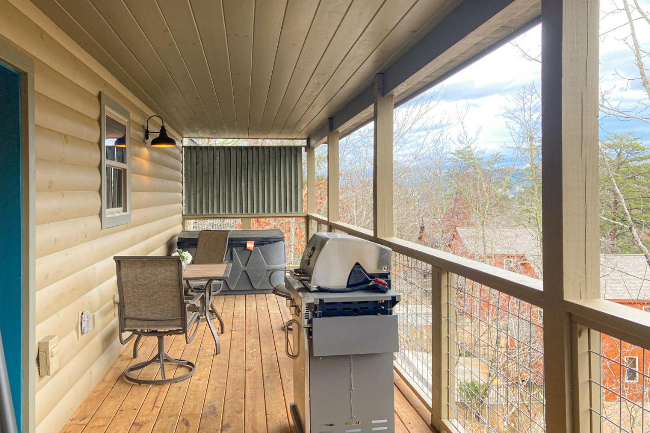 The Lazy Bear Villa Pigeon Forge Exterior photo